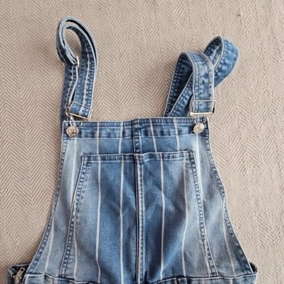 Almost Famous Overall Women's Size Small Striped Side Zip Med Wash ST# M53X-EF - Picture 12 of 16